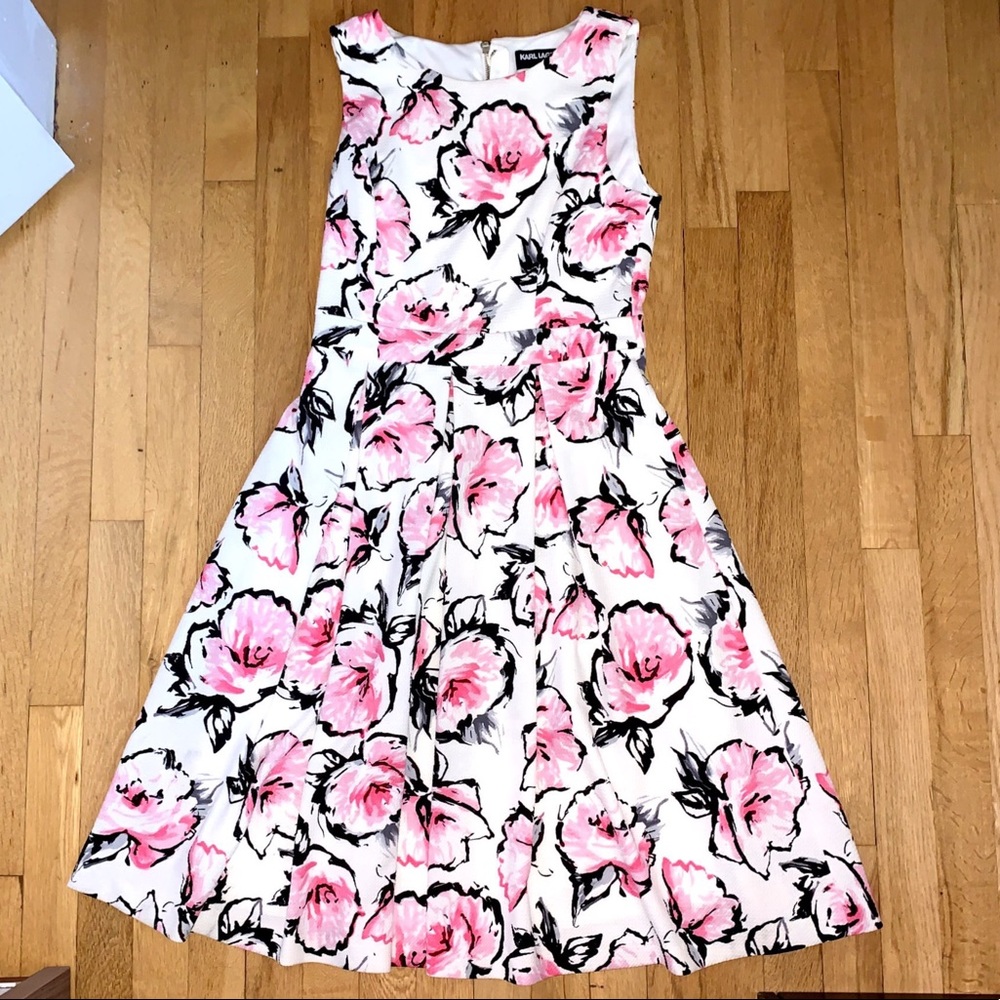 FIT AND FLARE FLORAL DRESS